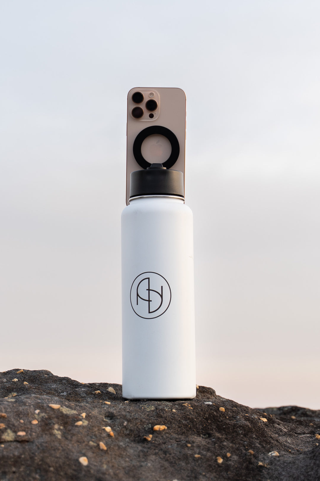 HYDROMAG WATER BOTTLE