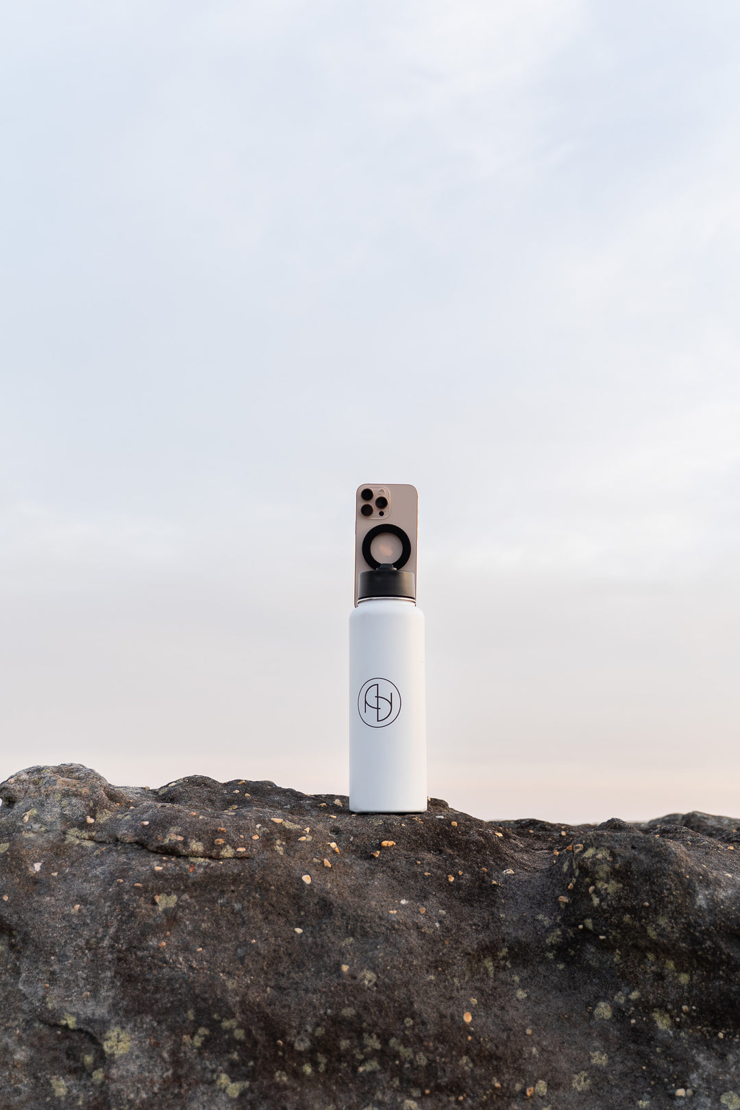 HYDROMAG WATER BOTTLE