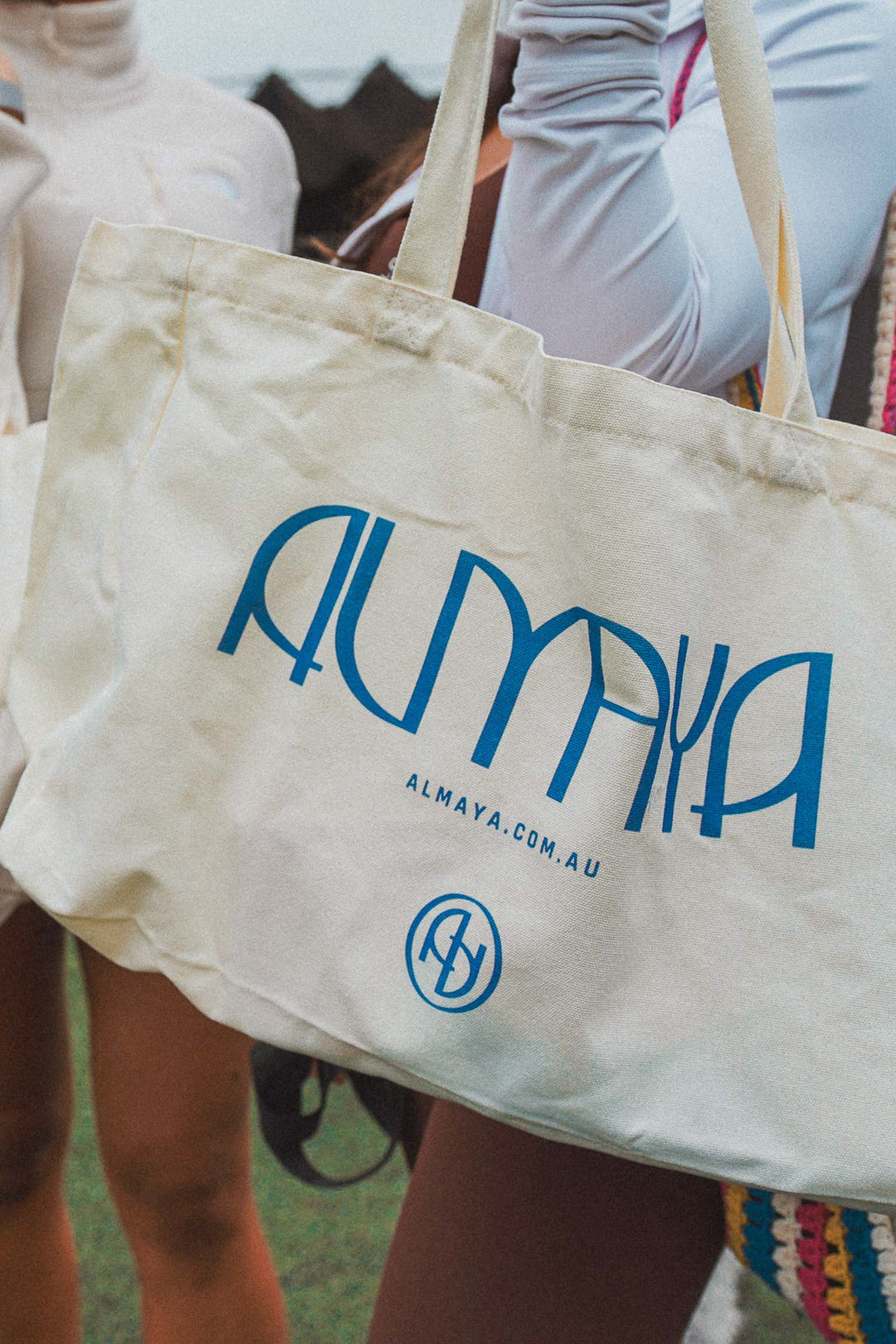 CLASSIC TOTE