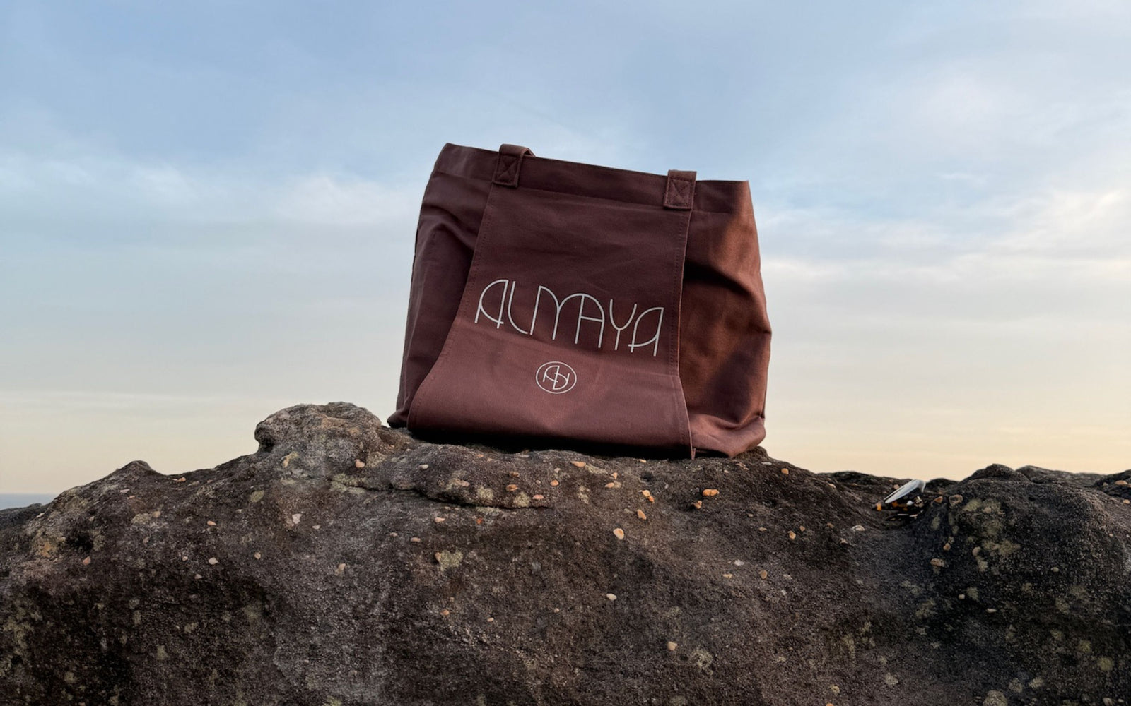 tote bag towel holder